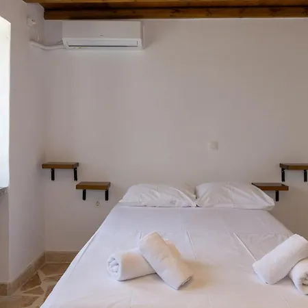 Epavlis Petrou Siwtou Villa *