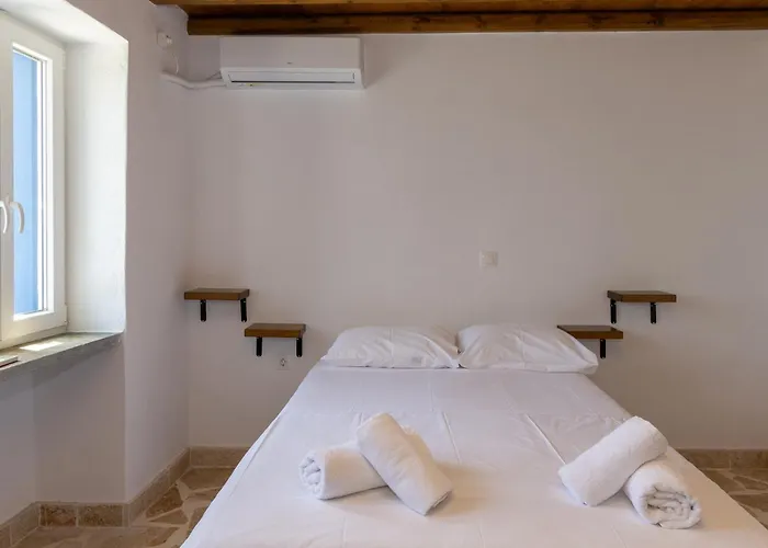 Epavlis Petrou Siwtou Villa *