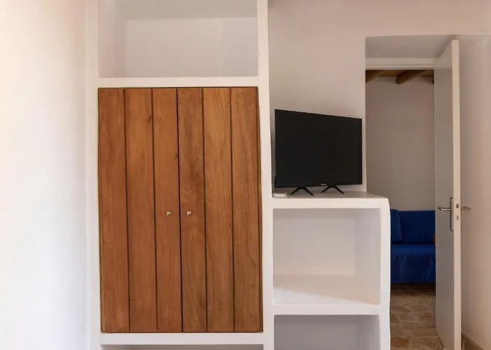 Epavlis Petrou Siwtou Villa Tínos